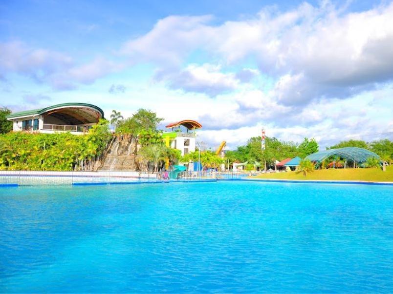 Апартаменты Club Manila East Taytay Экстерьер фото